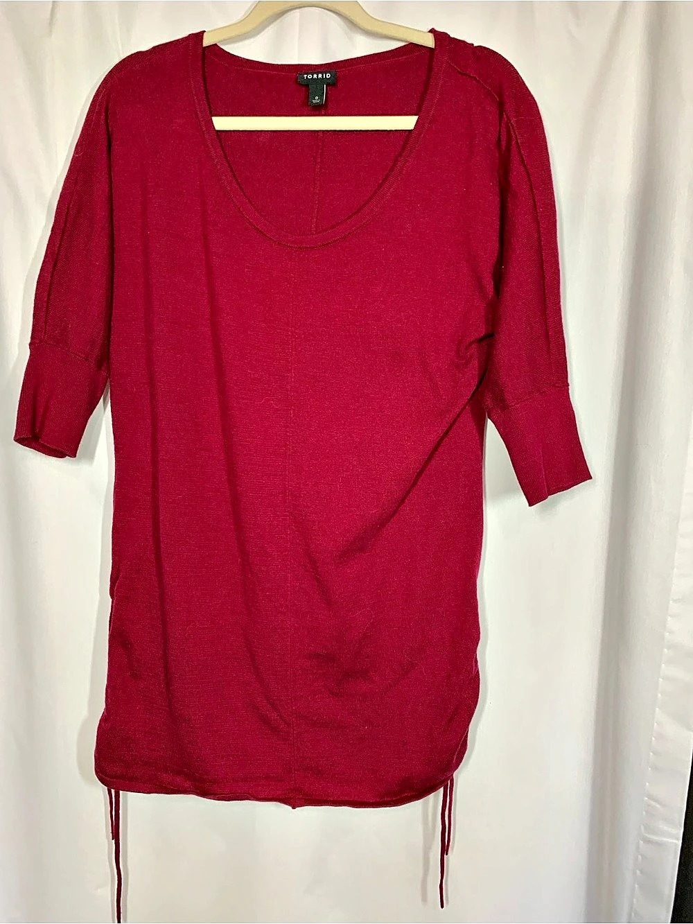 Torrid Tunic Top 3/4 Sleeve, in burgundy Size 0